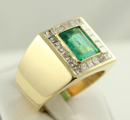 anillo pedida esmeralda